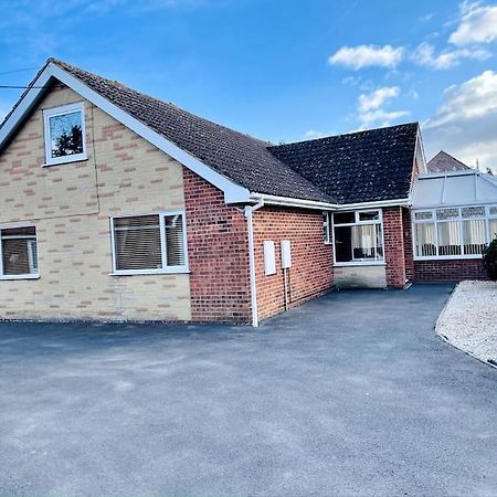 5-Bedroom Cottage In Healing, Grimsby Екстериор снимка